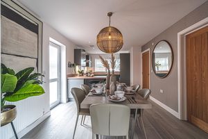 Photo 25- click for photo gallery